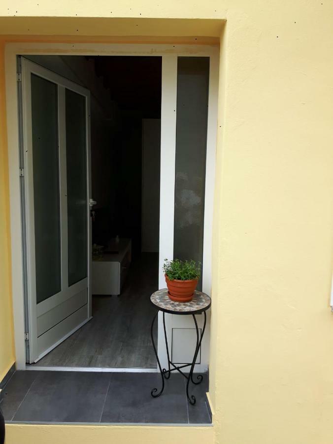 Fina M Studio Apartman Kali Exterior photo